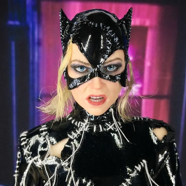 Cat 2.0, Battle Damaged Ver. (Catwoman)