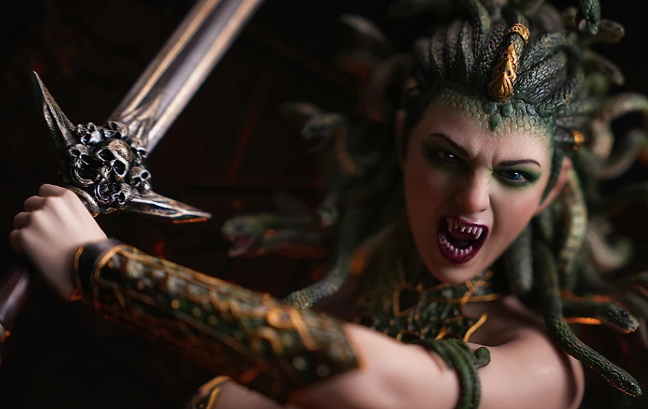 Medusa (Golden Version)