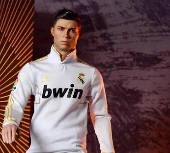 Cristiano Ronaldo (Real Madrid, Gold Trim)