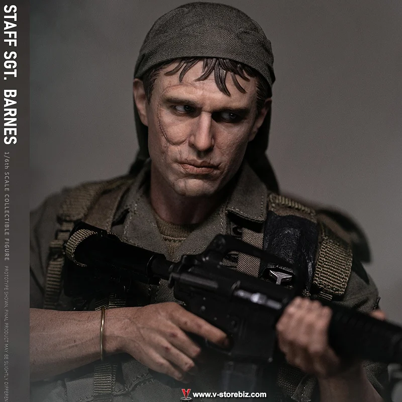 Staff Sergeant Barnes (Tom Berenger)