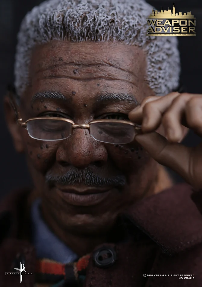 Weapon Adviser (Lucius Fox)