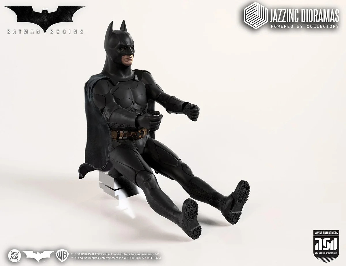 Batman (2005 Tumbler Display Pose)