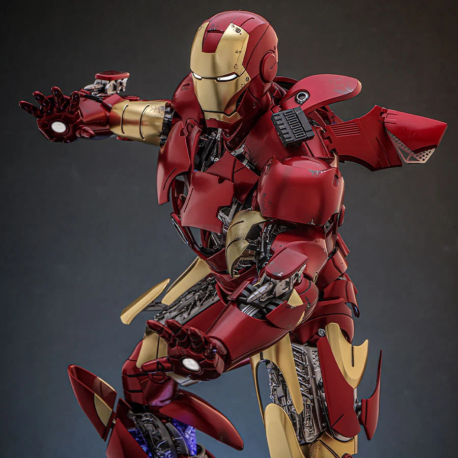 Iron Man Mark III (Armor Suit Up Version)