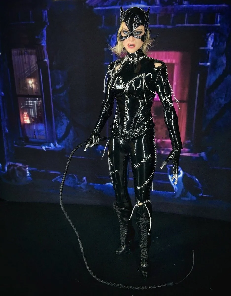 Cat 2.0, Battle Damaged Ver. (Catwoman)