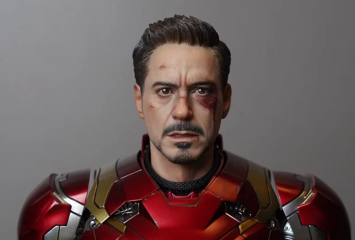 Tony Mark 42 (Head Sculpt, Battle Damaged)