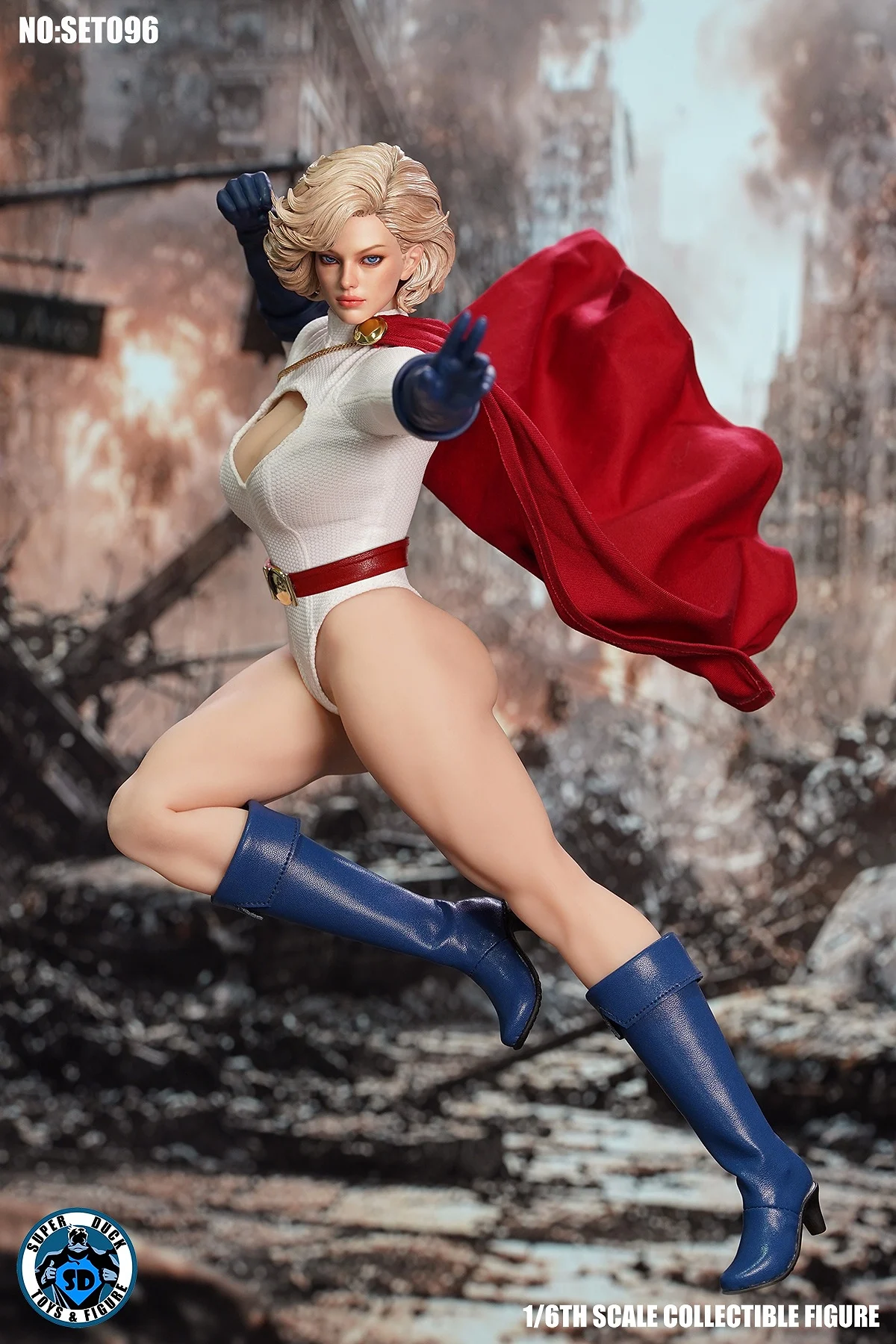 Cosplay Girl (Power Girl)
