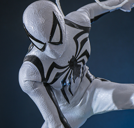 Peter Parker (Anti-Venom Suit)