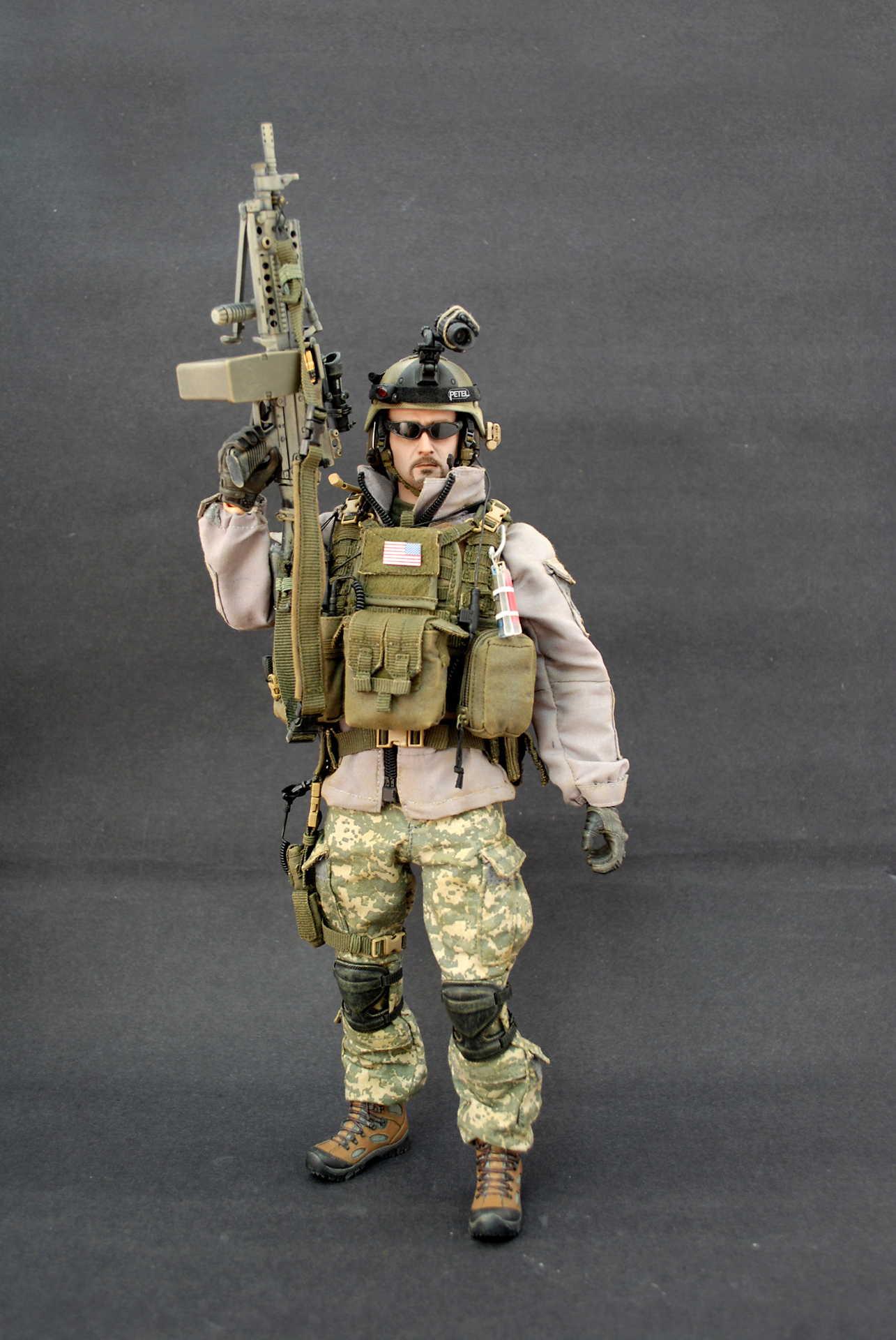 US Army Ranger 75th Regiment with M249