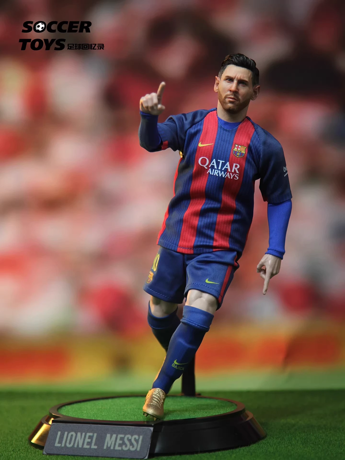 Lionel Messi (FC Barcelona, Bernabéu Shirt Celebration)